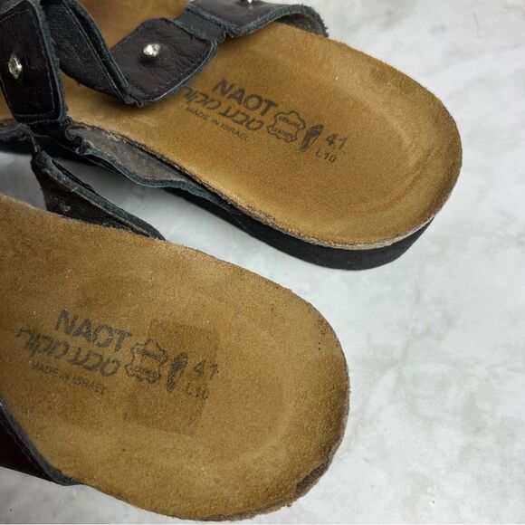 Naot Ashley Metallic Plum Sandals - Picture 4 of 6